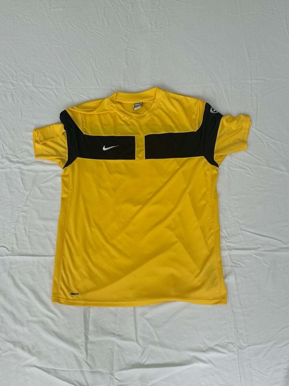 Nike Fit Sports Training T-Shirt Yellow Black